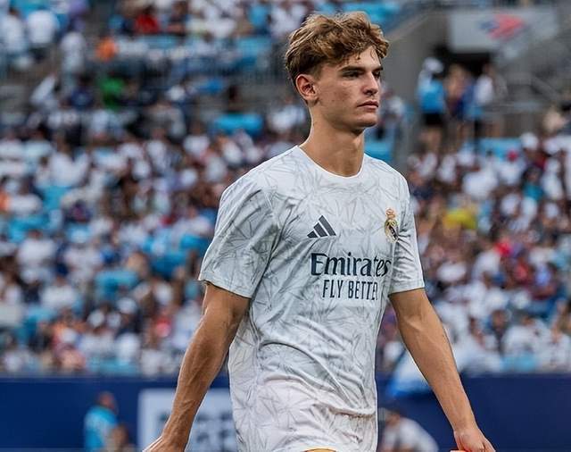 核心表现突 核心表现突