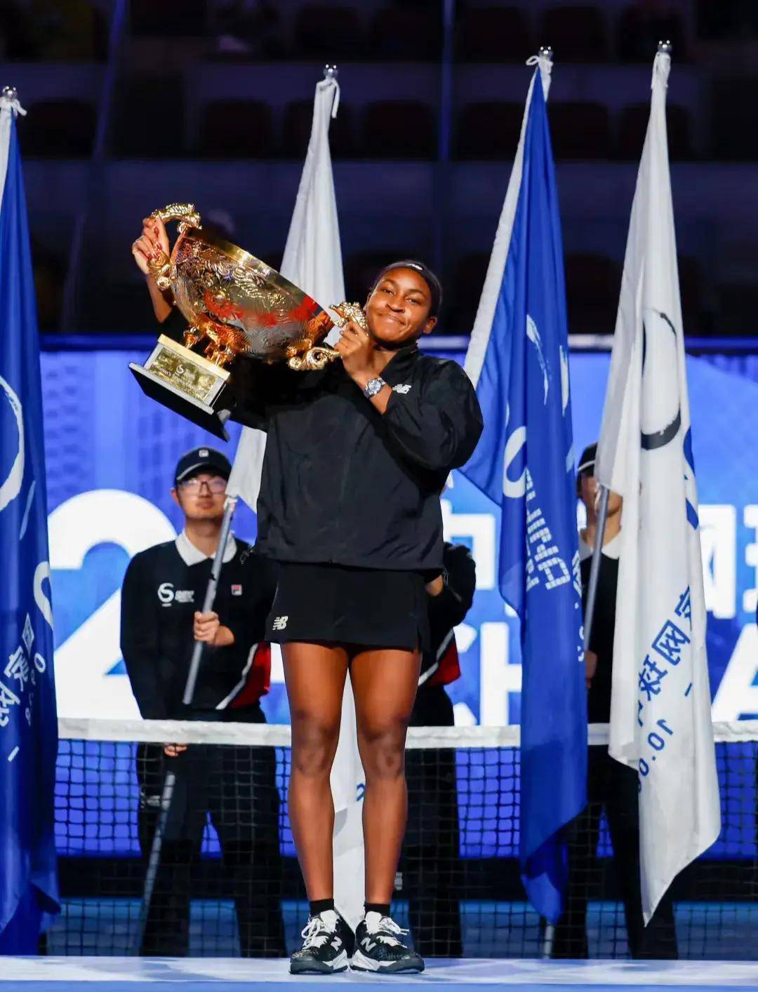 曼聯堅持以 曼聯堅持以